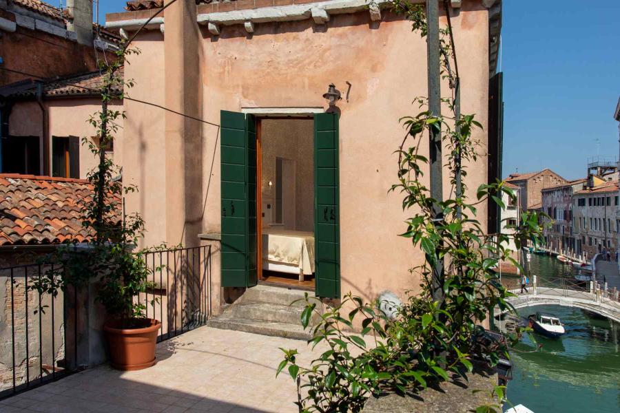 Camera Suite con vista sul canale e terrazza
