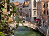 Camera Suite con vista sul canale e terrazza