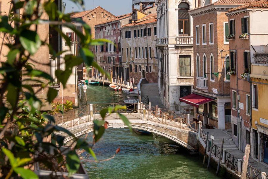 Camera Suite con vista sul canale e terrazza