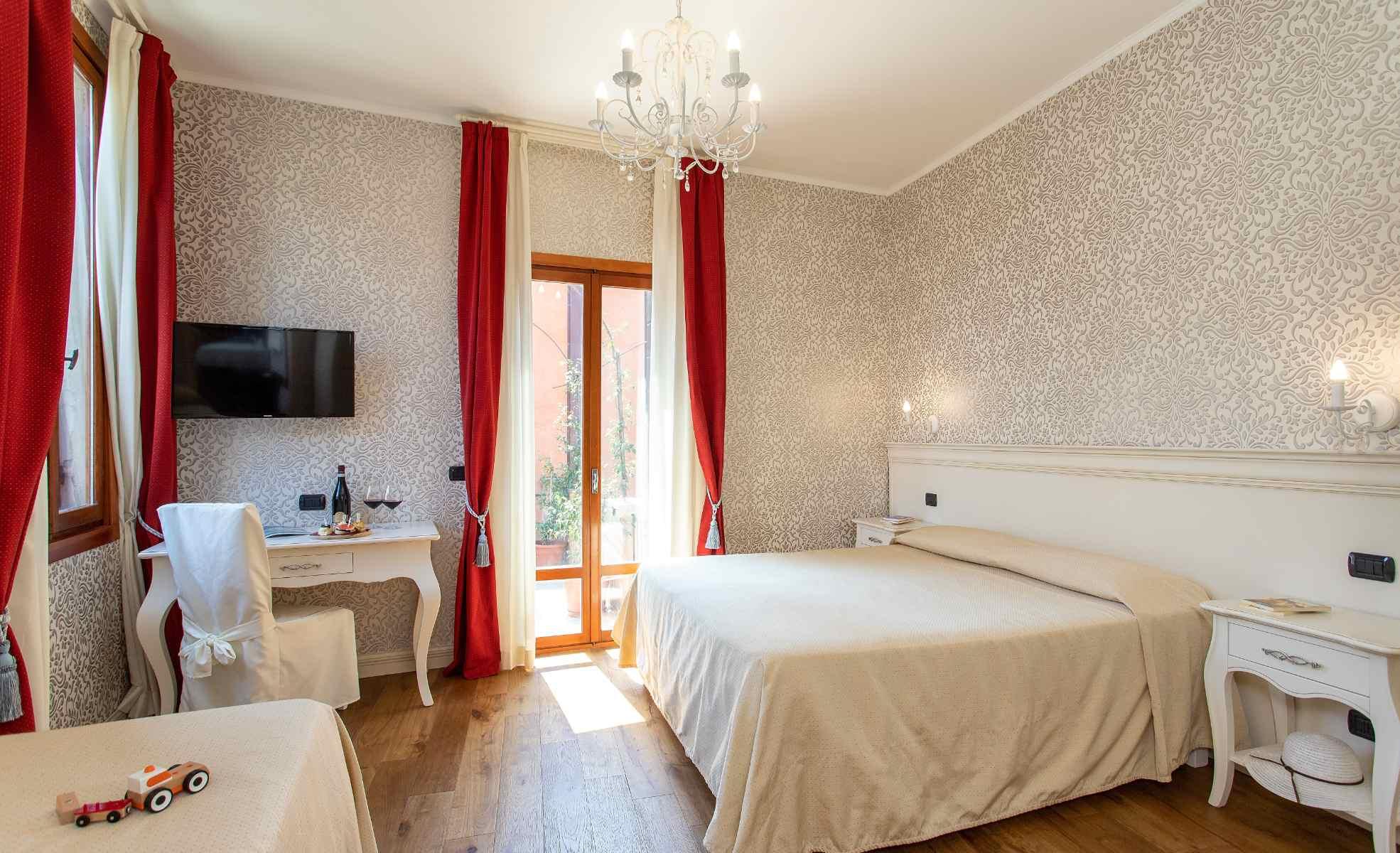 Camera Suite con vista sul canale e terrazza